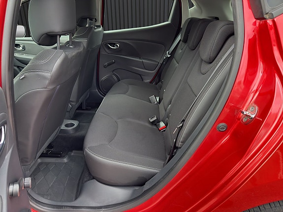Renault Clio 14 of 19