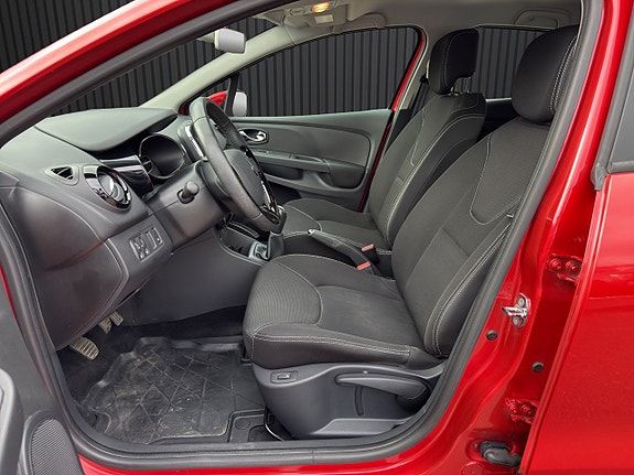 Renault Clio 10 of 19
