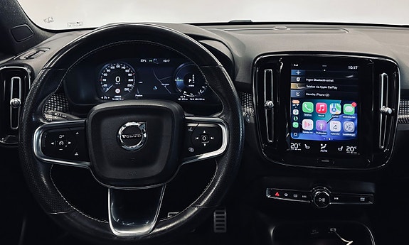 Volvo XC40 11 of 12