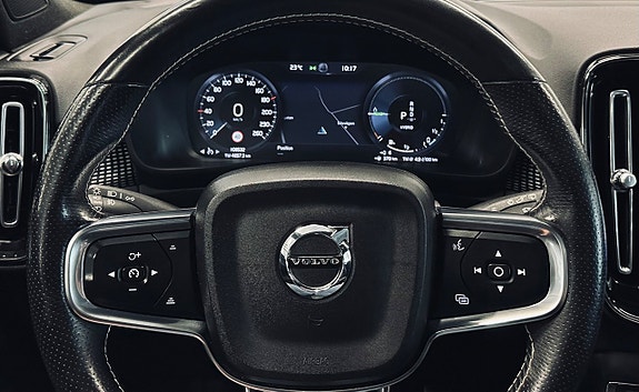 Volvo XC40 12 of 12