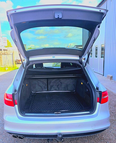 Audi A4 14 of 18