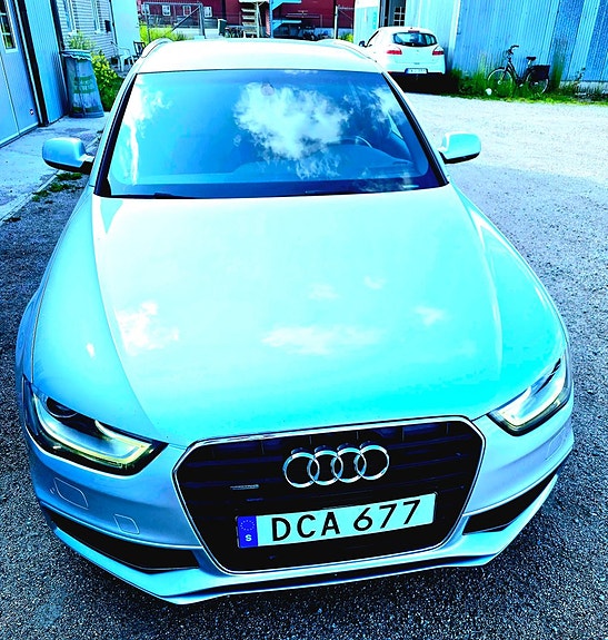 Audi A4 4 of 18