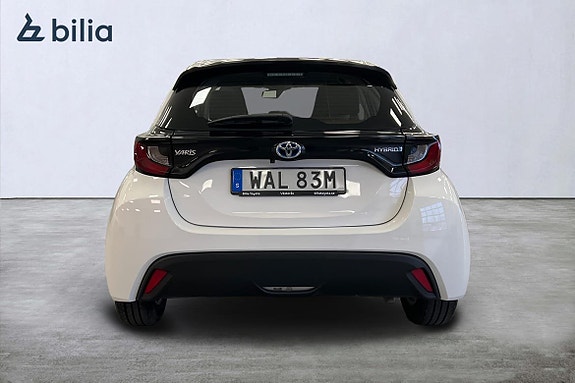 Toyota Yaris 5 of 5