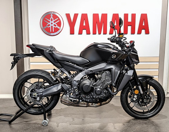 Yamaha MT-09 6 of 6
