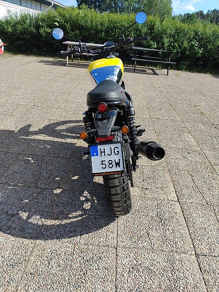 BSA 650 Scrambler Victor Yellow 6 of 6