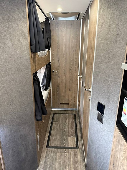 Volvo Contrast "Motorhome" 9 of 12