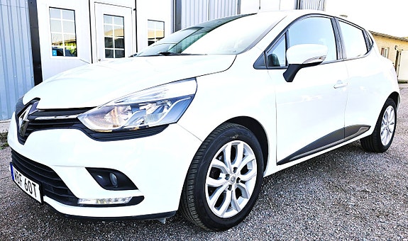Renault Clio 9 of 12