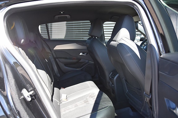 Peugeot 308 11 of 18