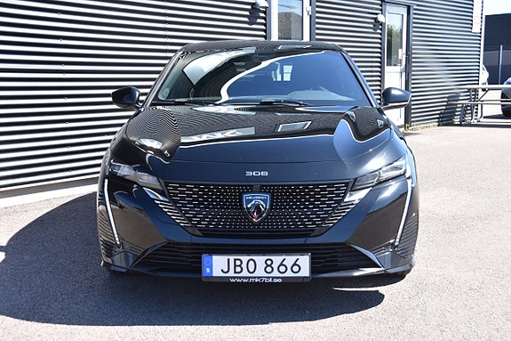 Peugeot 308 2 of 5