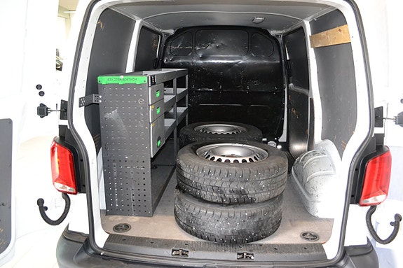 Volkswagen Transporter 8 of 12