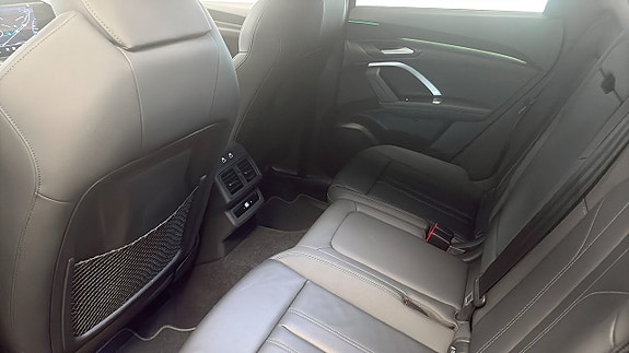 Audi Q5 11 of 18