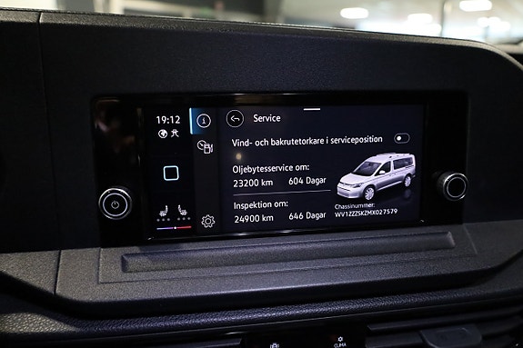 Volkswagen Caddy Maxi 15 of 17