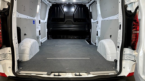Volkswagen Transporter 12 of 12
