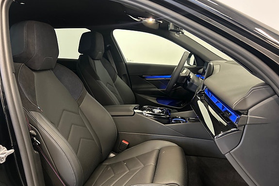 BMW i5 17 of 25