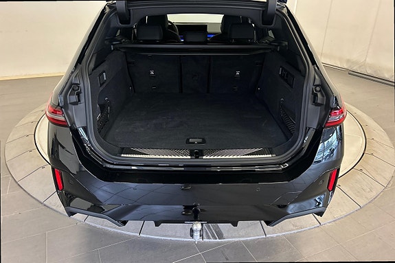BMW i5 23 of 25