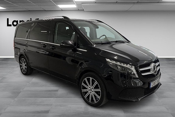 Mercedes-Benz V250 d 3 of 5