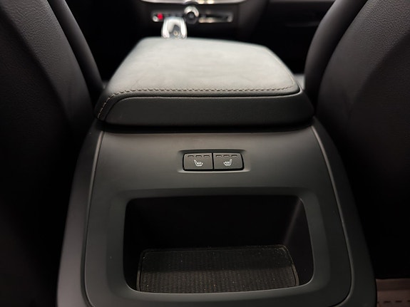 Volvo XC60 28 of 30
