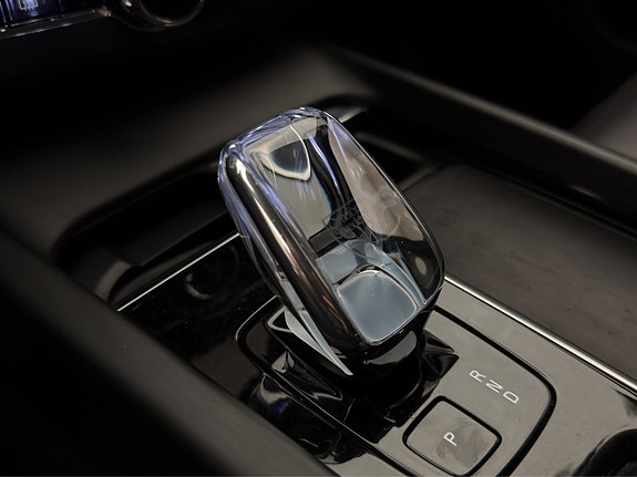 Volvo XC60 25 of 30