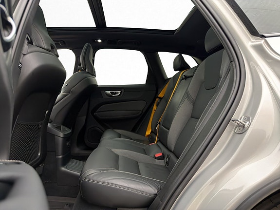 Volvo XC60 29 of 30