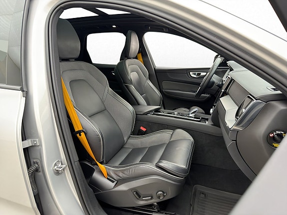 Volvo XC60 27 of 30