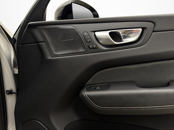 Volvo XC60 30 of 30
