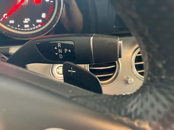 Mercedes-Benz E220 8 of 13