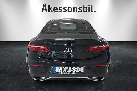 Mercedes-Benz E220 d 5 of 5