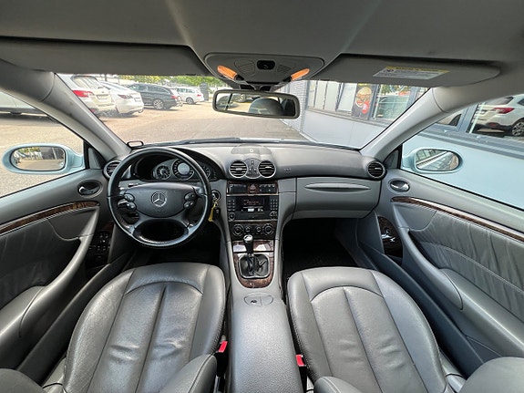 Mercedes-Benz CLK200 9 of 21