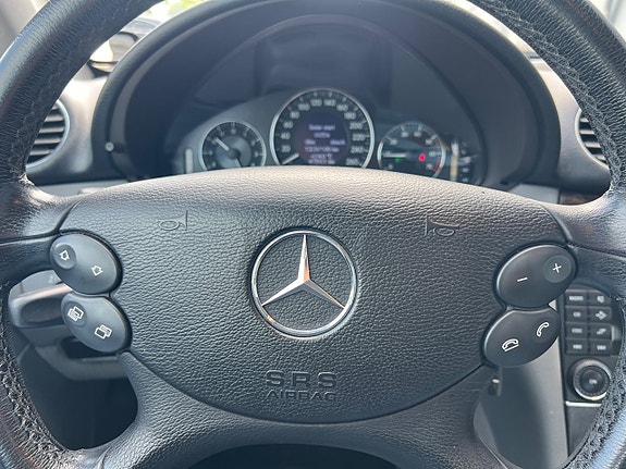 Mercedes-Benz CLK200 16 of 21