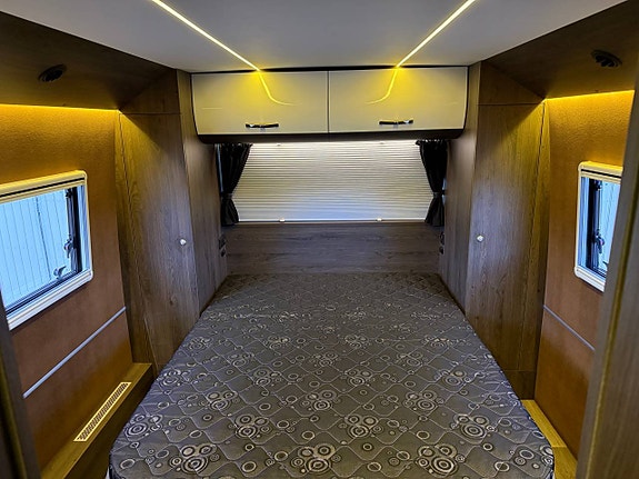 Setra S 411 HD. HIGH-END Camper! 11 of 12