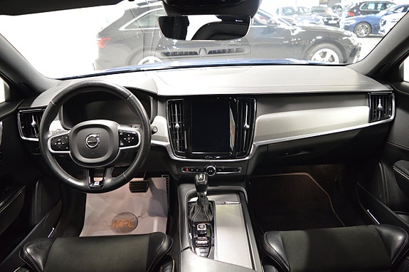 Volvo V90 18 of 30