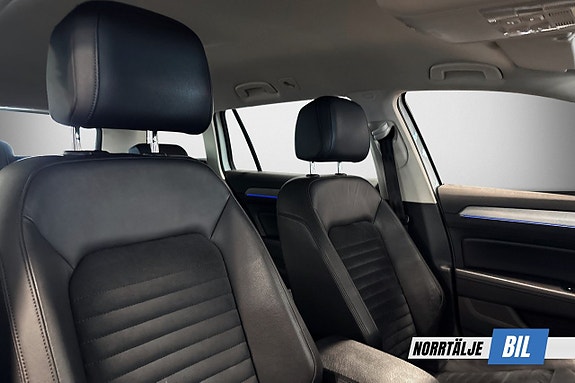 Volkswagen Passat 12 of 19