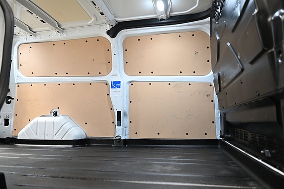 Ford Transit Custom 7 of 28