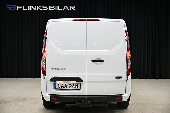 Ford Transit Custom 9 of 28