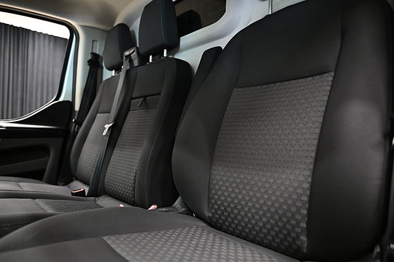Ford Transit Custom 18 of 28