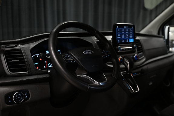 Ford Transit Custom 14 of 28