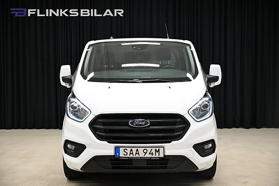 Ford Transit Custom 11 of 28