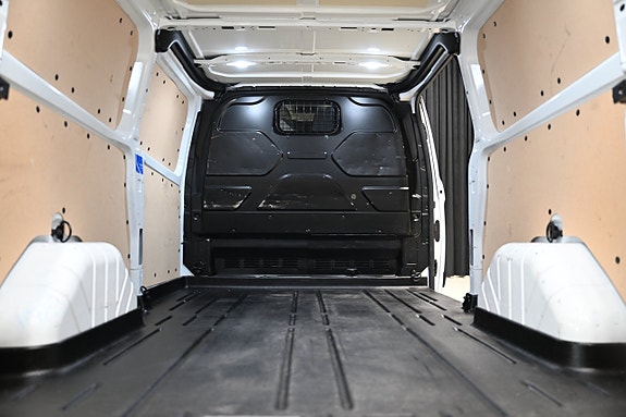 Ford Transit Custom 6 of 28