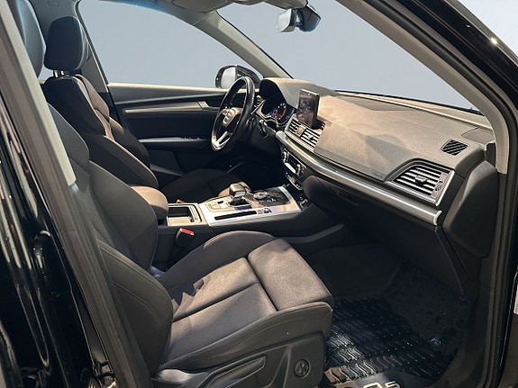 Audi Q5 10 of 23