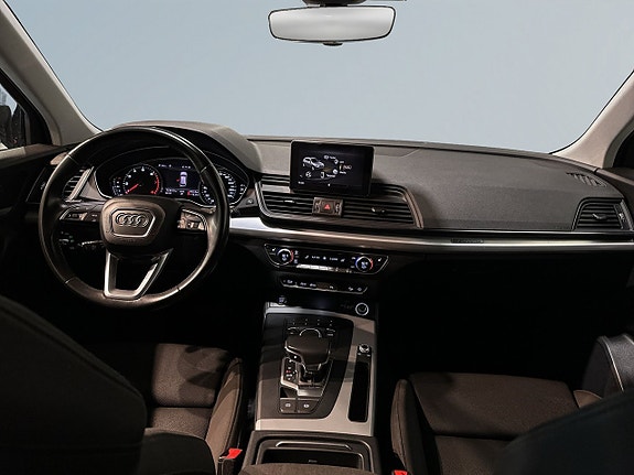 Audi Q5 8 of 23