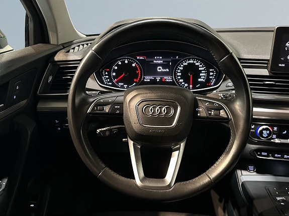 Audi Q5 9 of 23