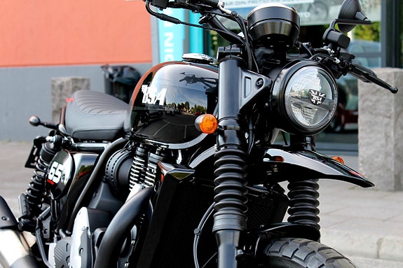 BSA 650 SCRAMBLER MC | RAVEN BLACK 3 of 13