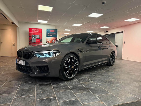 BMW M5 2 of 30