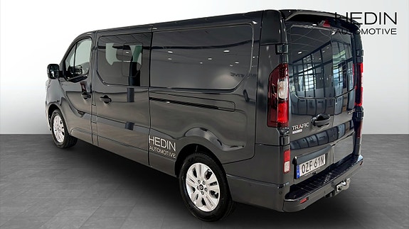 Renault Trafic 2 of 9
