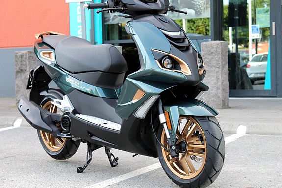 Peugeot SPEEDFIGHT 4 MOPED | MIDNIGHT GREEN | RÄNTEFRITT | KAMPANJ 4 of 15