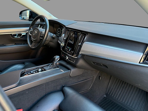 Volvo V90 10 of 20