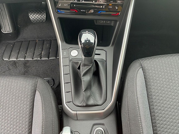 Volkswagen Polo 12 of 15
