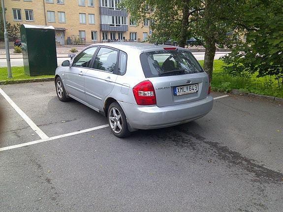 Kia Cerato 4 of 5