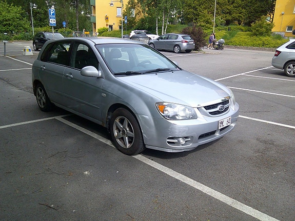 Kia Cerato 2 of 5