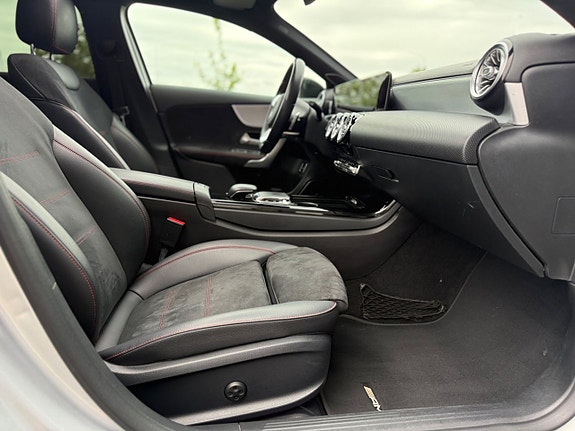 Mercedes-Benz A220 16 of 23